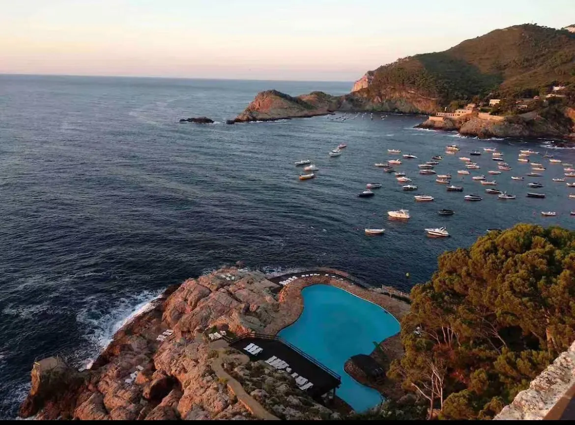 Apartamentos Sobre El Mar, Cap Sa Sal, בגור 0*,